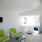 So Aparthotel 3*